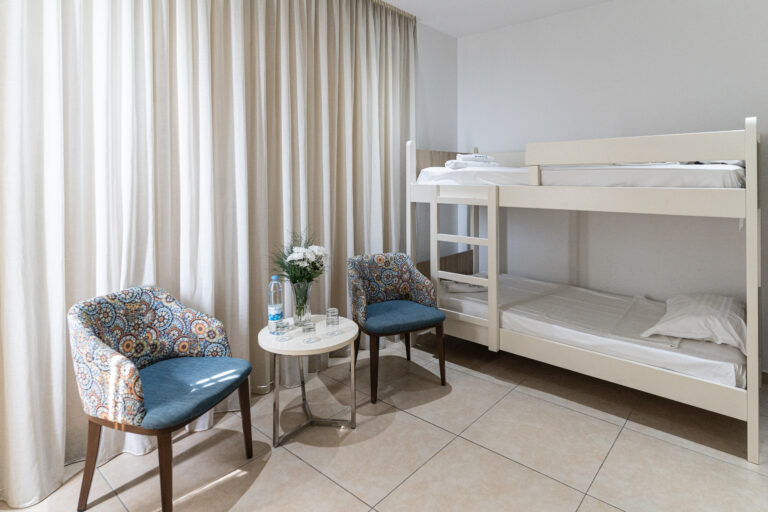Junior Suite - Family Rooms Sea View 4